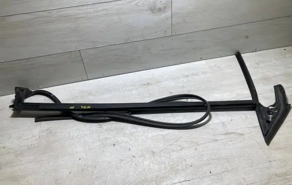 Volkswagen Beetle A5 Front door rubber seal 5c5837480