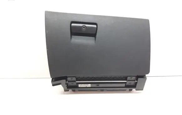 BMW X3 E83 Glove box