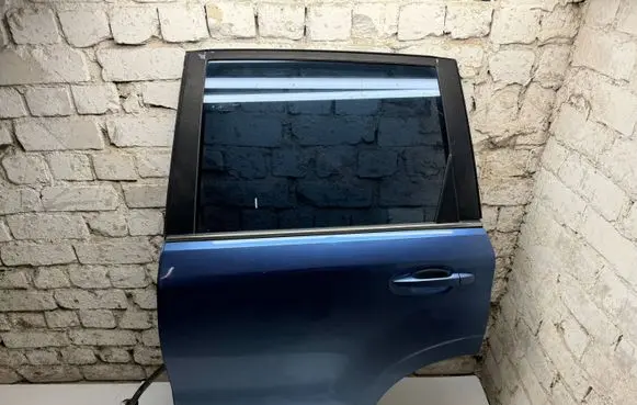 Rear door
