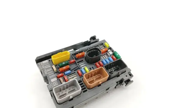Citroen Berlingo Fuse box set 9675877980