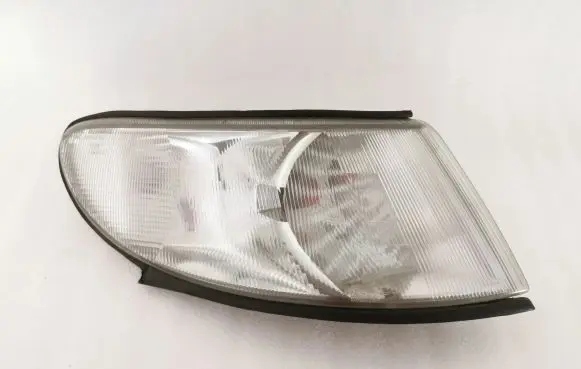 Saab 9-3 Ver1 Front indicator light