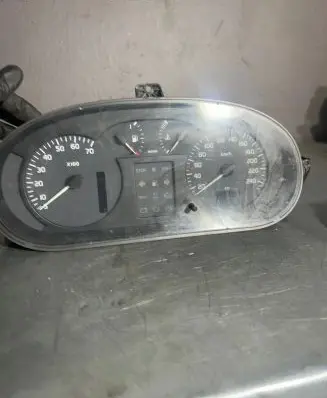 Renault Scenic I Speedometer (instrument cluster) 09043080096