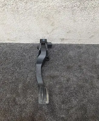 Citroen Berlingo Accelerator throttle pedal 9843360880 86CT89 6095294
