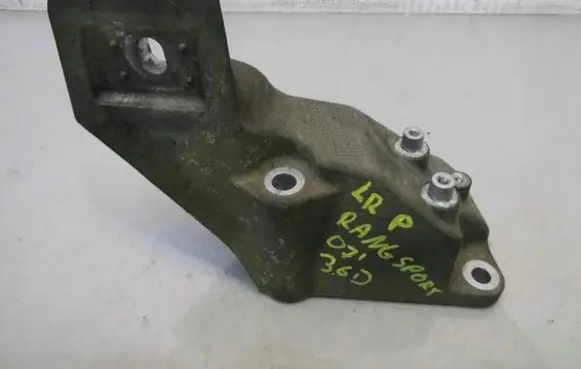 Land Rover Range Rover Sport L320 Engine mounting bracket