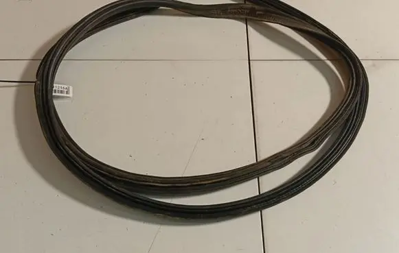 Volkswagen Polo IV 9N3 Trunk rubber seal (body) 