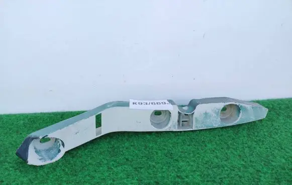 Ford Focus Front bumper mounting bracket 4M51-17D959-AF
