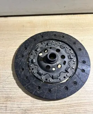 Volkswagen Golf Plus Clutch pressure plate 03L141031L