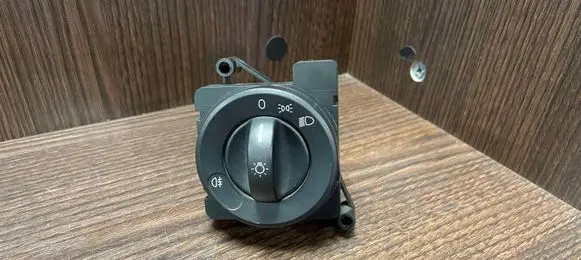 Volkswagen Crafter Light switch 9065450104 HVW9065450104