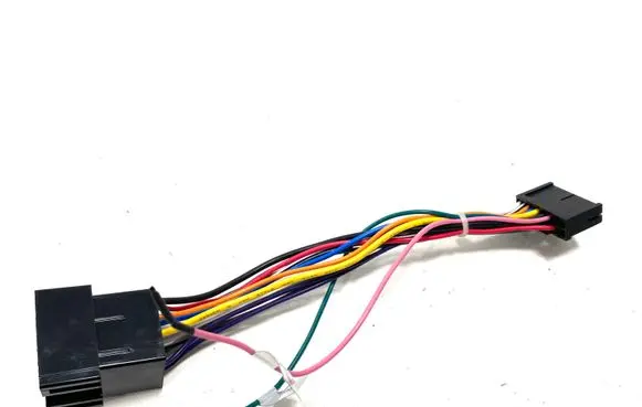 Toyota Avensis T270 Sound system wiring loom E254881