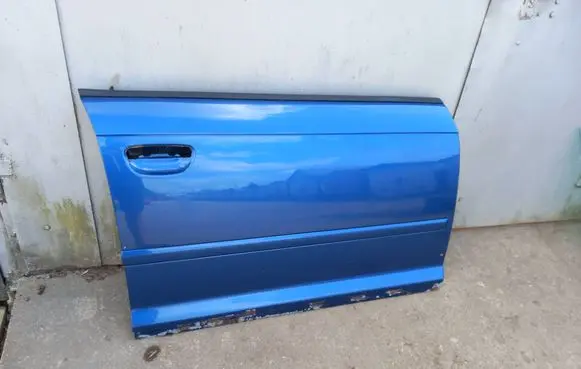 Audi A3 S3 8P Front door