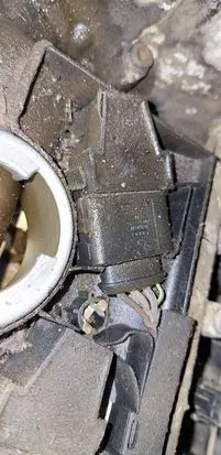 High voltage ignition coil