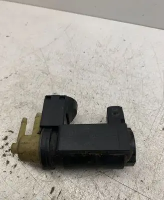 Renault Megane II Vacuum valve 8200486264 14T330 70115200