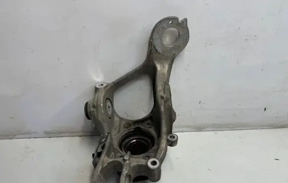 Porsche Macan (95B) Rear wheel hub 8R0505436C