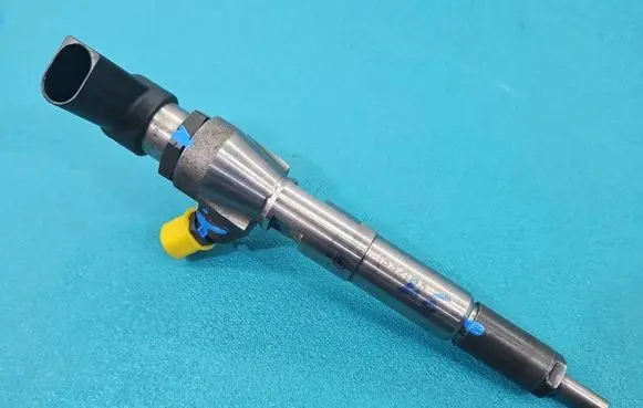 Renault Scenic III - Grand scenic III Fuel injector 166006212R IMPRK1532013