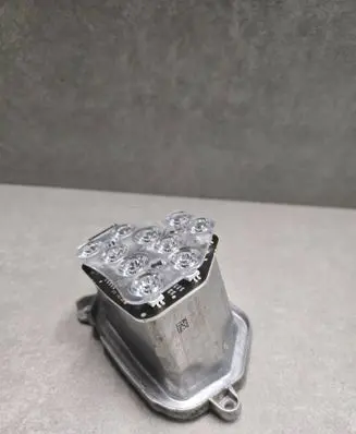 Front indicator light