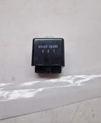 Hyundai Santa Fe Window wiper relay 954202B500