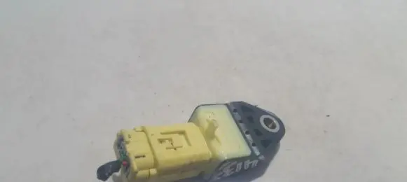 Toyota RAV 4 (XA30) Airbag deployment crash/impact sensor 8983133020 89831-33020