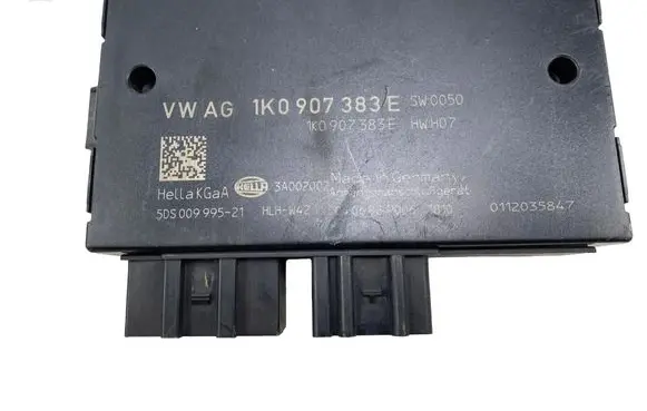 Volkswagen Touran I Other control units/modules 1K0907383E