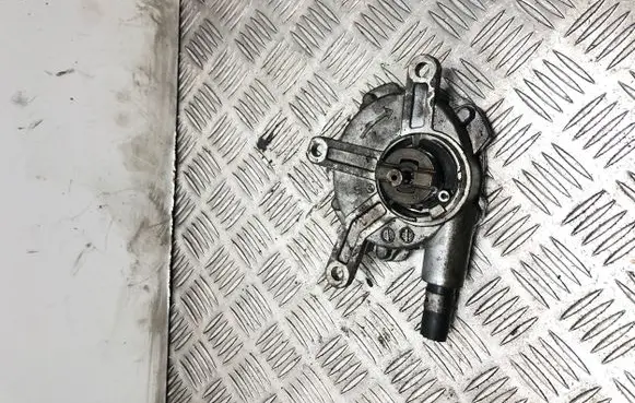 Lexus IS 220D-250-350 Vacuum pump 11080628