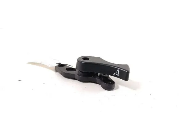 BMW 2 F46 Engine bonnet (hood) release handle 7309606