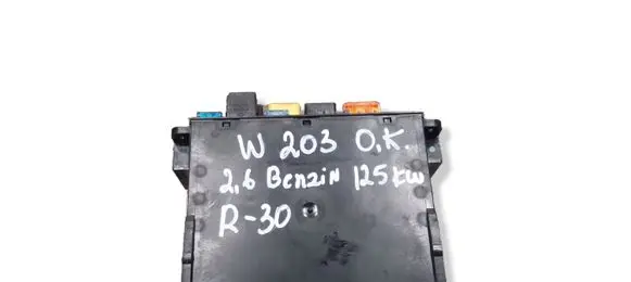 Mercedes-Benz C W203 Fuse box set 2035451601