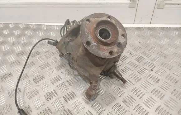 BMW X3 F25 Front wheel hub
