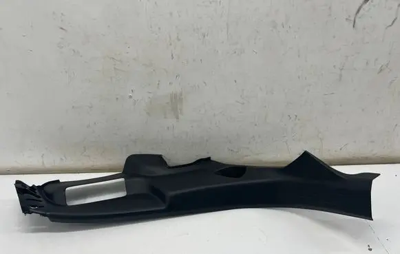 Opel Mokka B Rear seat side bottom trim 9834919880