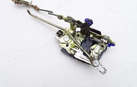 Mitsubishi Canter Rear door lock