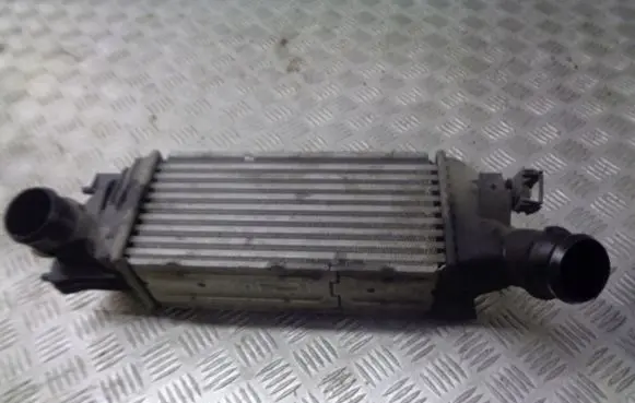 Citroen C5 Intercooler radiator 9645682880