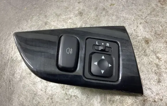 Mitsubishi Lancer Wing mirror switch MR50651721 51000