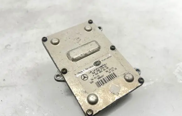 Mercedes-Benz E W211 Headlight ballast module Xenon A0028202426 5DF008279
