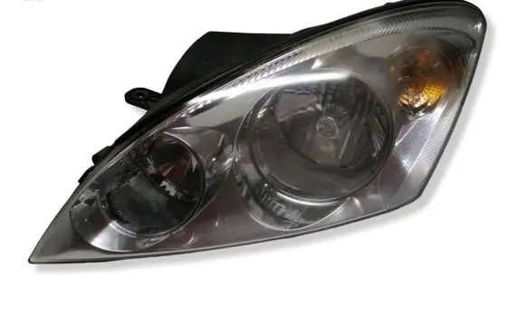 KIA Ceed Headlight/headlamp 921011H000