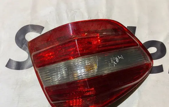Mercedes-Benz ML W164 Rear/tail lights 404121L 404131L