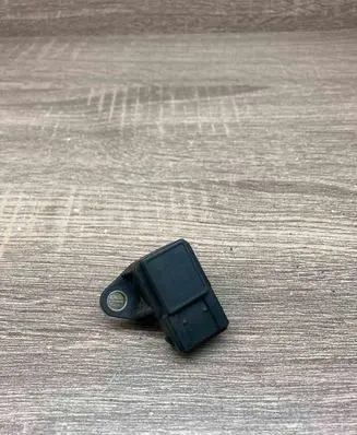 BMW 5 E39 Air pressure sensor 2244674