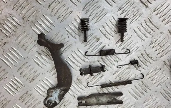 Suzuki Grand Vitara II Other handbrake/parking brake parts 