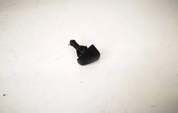 Windshield washer spray nozzle