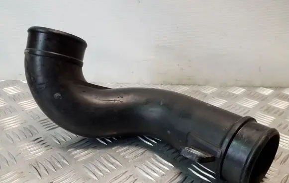 Mazda 6 Air intake hose/pipe SH0113231