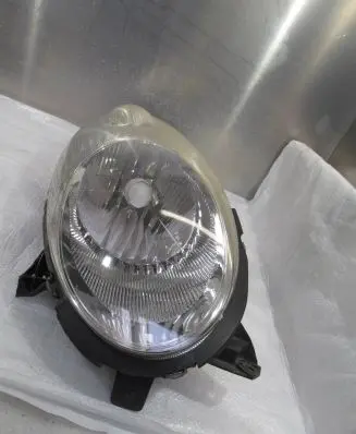 Nissan Micra Headlight/headlamp 26010BC500 89900075