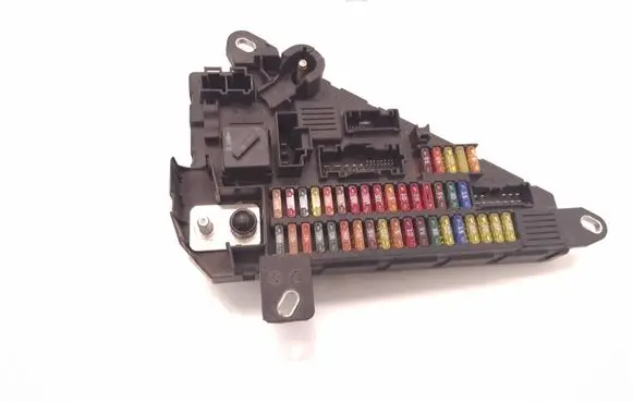 BMW 5 E60 E61 Fuse module 9138830 518956057