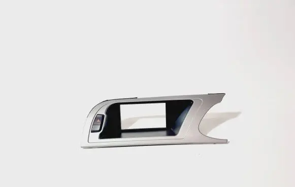 Radio/GPS head unit trim
