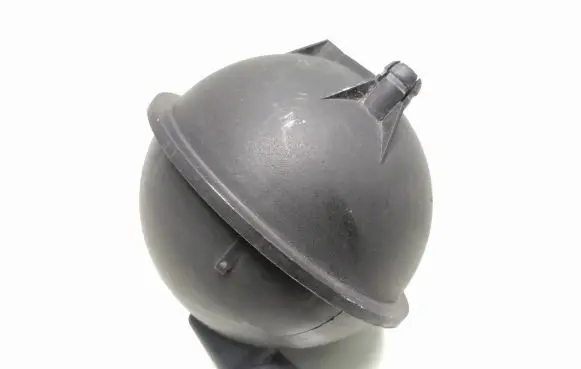 Vacuum air tank