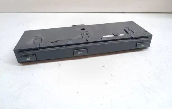 BMW 5 E60 E61 Seat heating switch 9134019