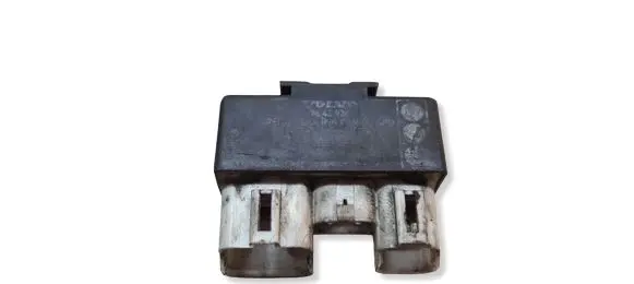 Volvo C70 Coolant fan relay 9442934