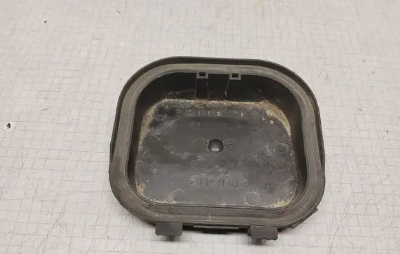 Volkswagen Lupo Headlight/headlamp dust cover 38110749