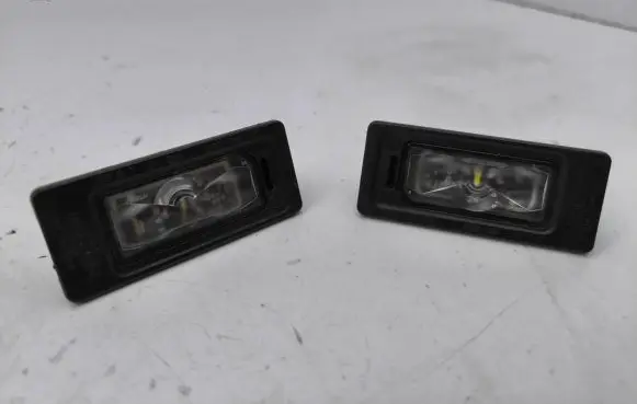 Audi A1 Number plate light 5NA943021