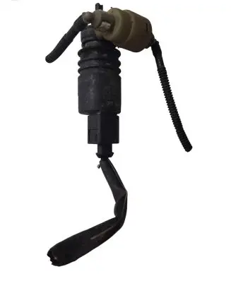 Volkswagen Polo IV 9N3 Windscreen/windshield washer pump 1J0973722 1J6955651 PA6GBGF30