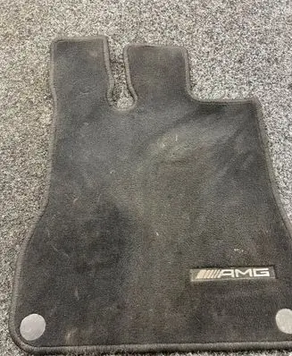 Mercedes-Benz SL R231 Front floor mat A2316800504
