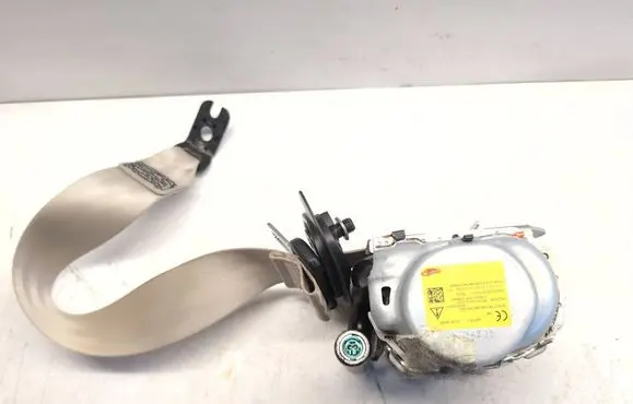 Audi Q7 4M Rear seatbelt 4M0857805D 00084B80N7