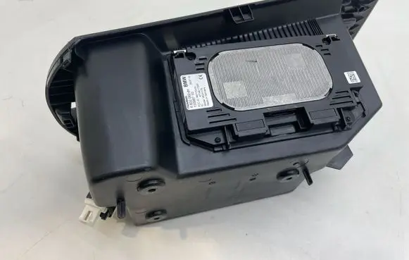 BMW X4 F26 Wireless charging module 4774A17300