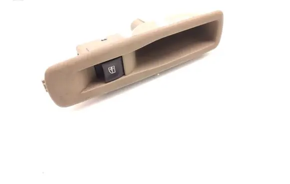 Renault Megane III Electric window control switch 829500004R